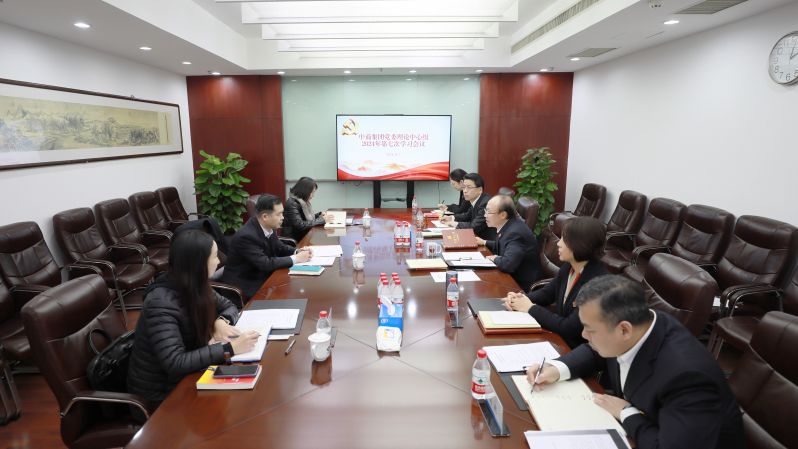 ���̼���